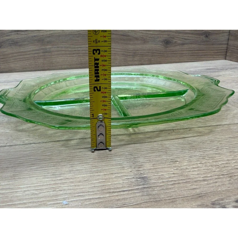 Anchor Hocking Princess Green Uranium Depression Glass Grill Plate 9.5